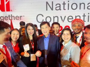 Hòa Đại K tại Hội ngộ Đỉnh cao cùng các Chủ DN và Tỷ phú Johnathan Hạnh Nguyễn